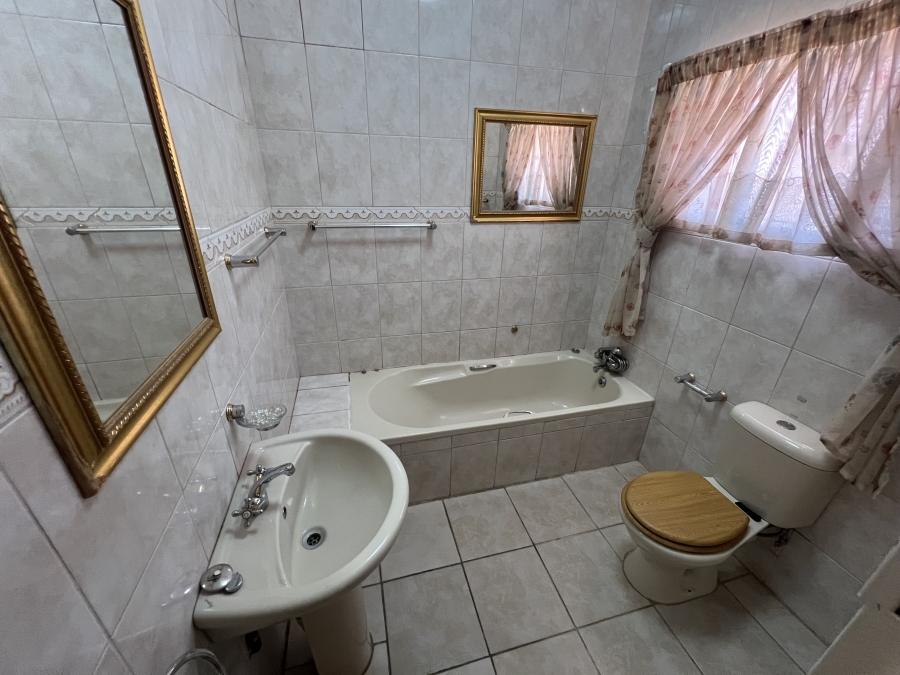 3 Bedroom Property for Sale in Adamayview North West